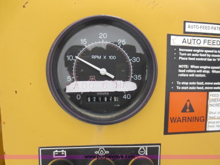 image for item D5790 1997 Vermeer BC1230 wood chipper