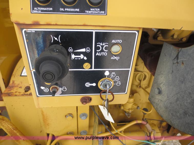 image for item D5790 1997 Vermeer BC1230 wood chipper