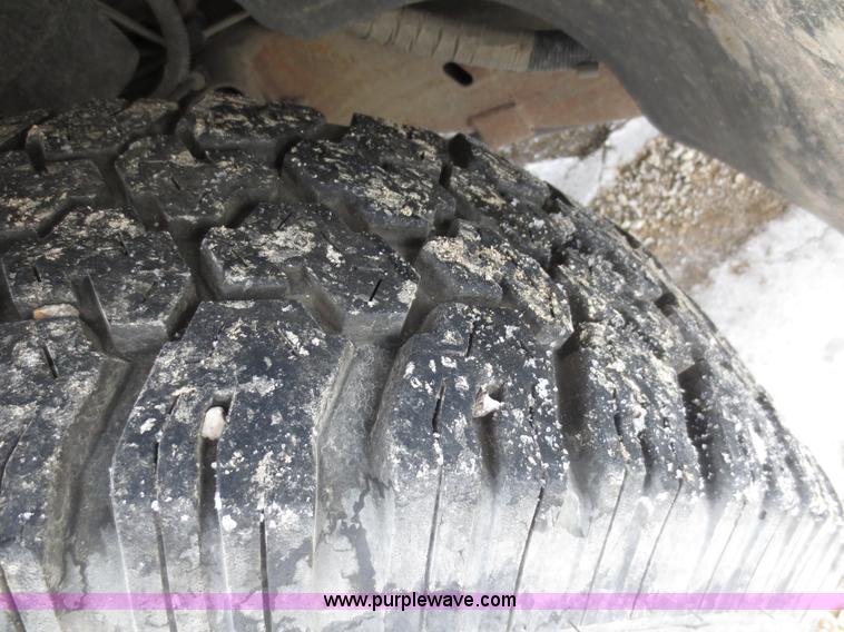 image for item D5793 2006 Chevrolet Silverado 1500 pickup truck