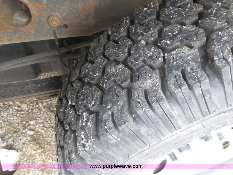 image for item D5793 2006 Chevrolet Silverado 1500 pickup truck