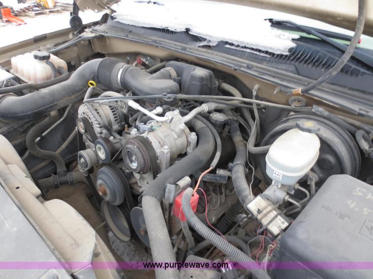 image for item D5793 2006 Chevrolet Silverado 1500 pickup truck