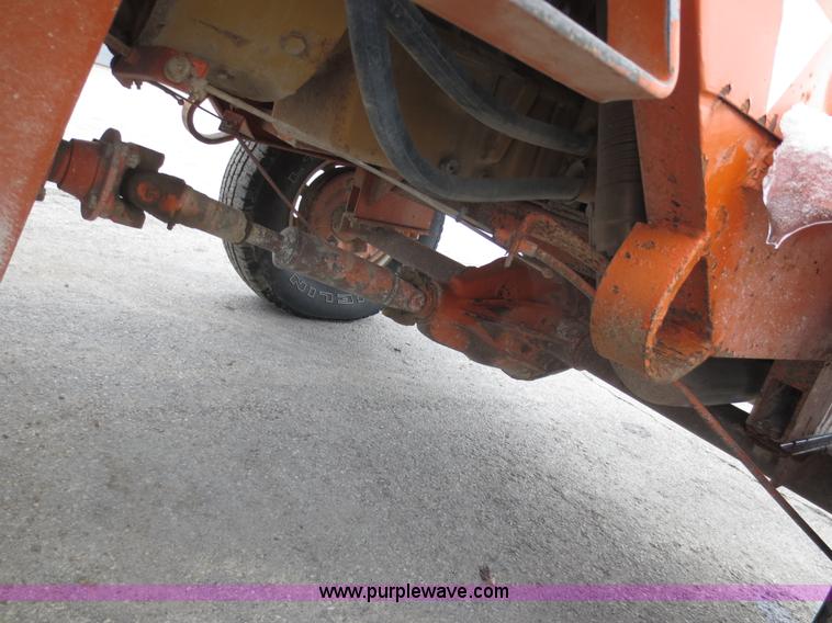 image for item D5794 2001 Broce CR-350 self propelled broom