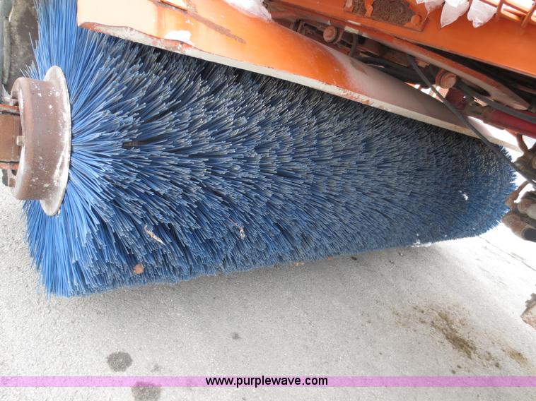 image for item D5794 2001 Broce CR-350 self propelled broom