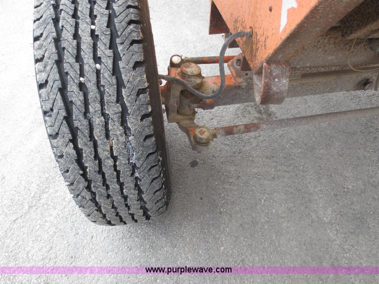 image for item D5794 2001 Broce CR-350 self propelled broom