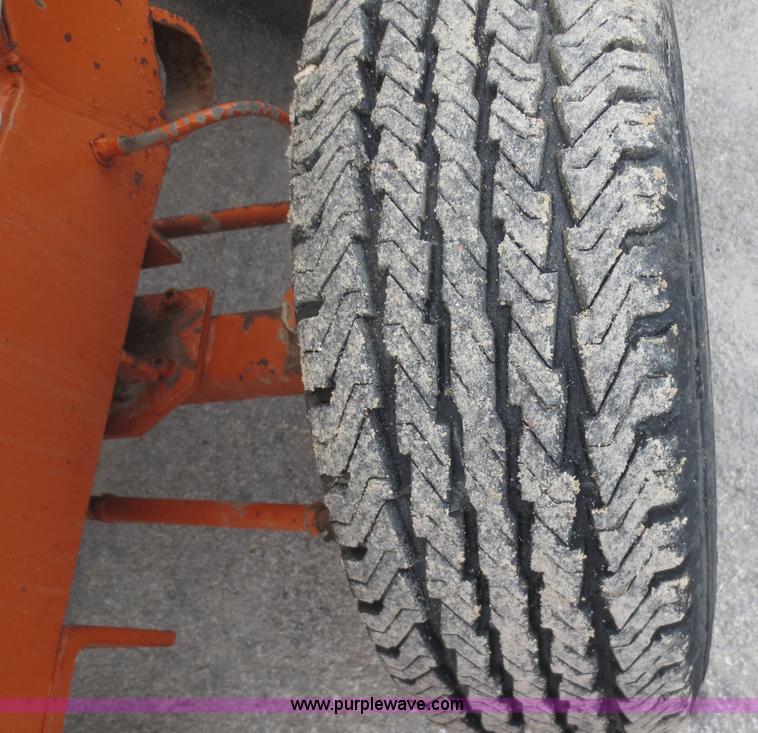 image for item D5795 2001 Broce CR-350  self propelled broom