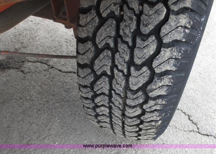 image for item D5795 2001 Broce CR-350  self propelled broom