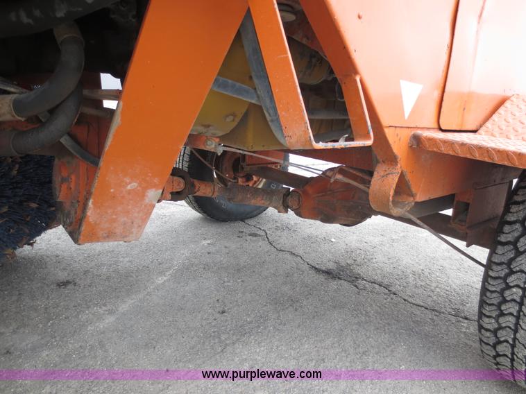 image for item D5795 2001 Broce CR-350  self propelled broom