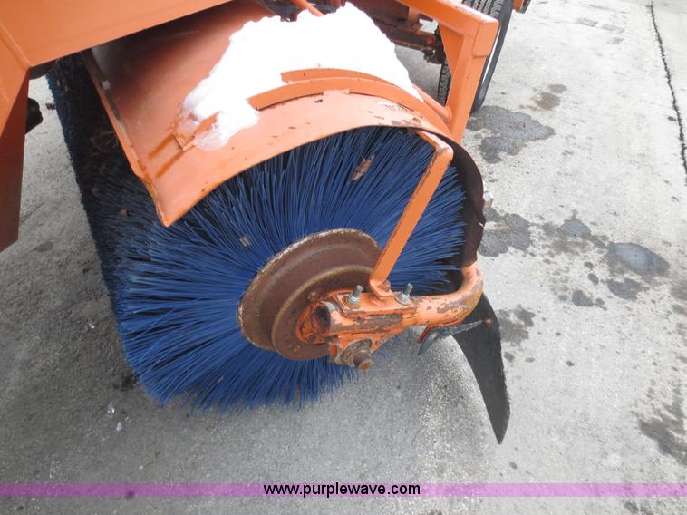 image for item D5795 2001 Broce CR-350  self propelled broom