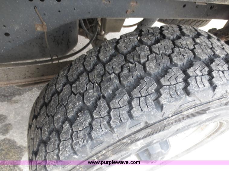 image for item D5796 2001 Dodge Ram 1500 pickup truck