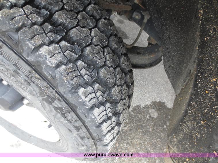 image for item D5796 2001 Dodge Ram 1500 pickup truck