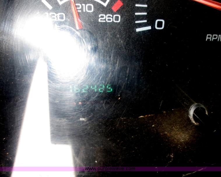 image for item D5796 2001 Dodge Ram 1500 pickup truck