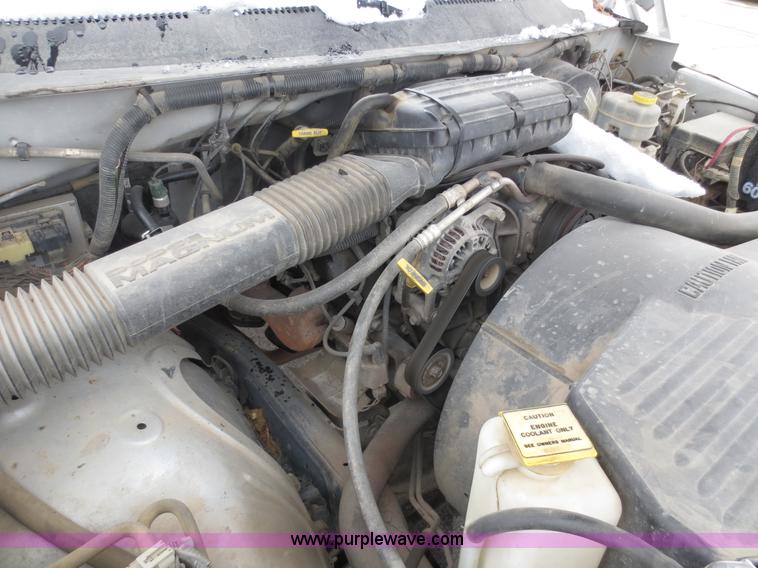 image for item D5796 2001 Dodge Ram 1500 pickup truck