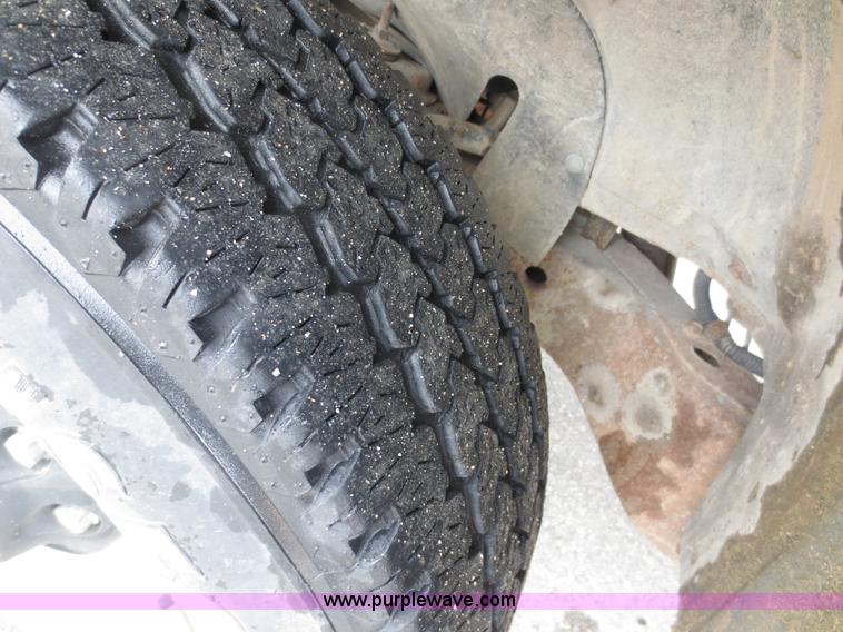 image for item D5798 1993 Chevrolet Suburban C2500 SUV