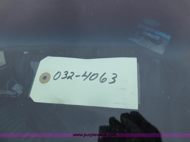 image for item D5798 1993 Chevrolet Suburban C2500 SUV