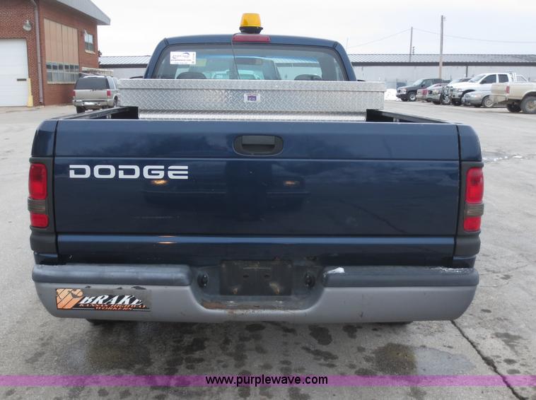 image for item D5799 2001 Dodge Ram 1500 pickup truck