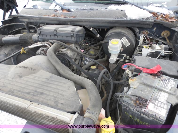 image for item D5799 2001 Dodge Ram 1500 pickup truck