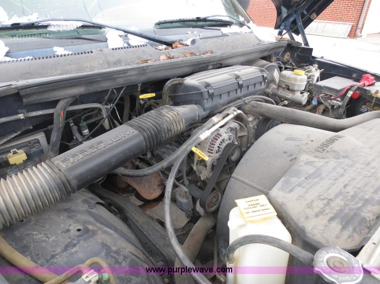 image for item D5799 2001 Dodge Ram 1500 pickup truck