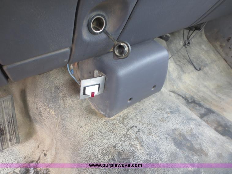 image for item D5803 1999 Dodge Ram 1500 pickup truck