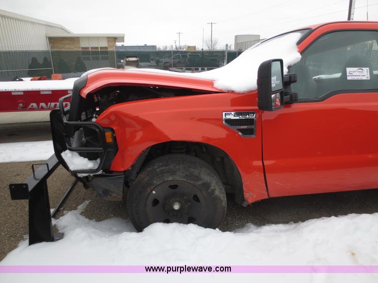image for item D5804 2009 Ford F250 utility truck
