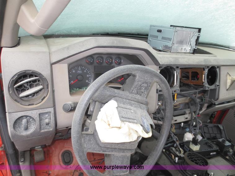 image for item D5804 2009 Ford F250 utility truck