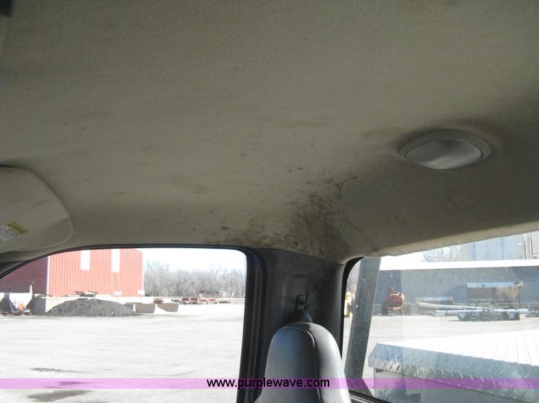 image for item E2882 2001 Dodge Ram 1500 pickup truck