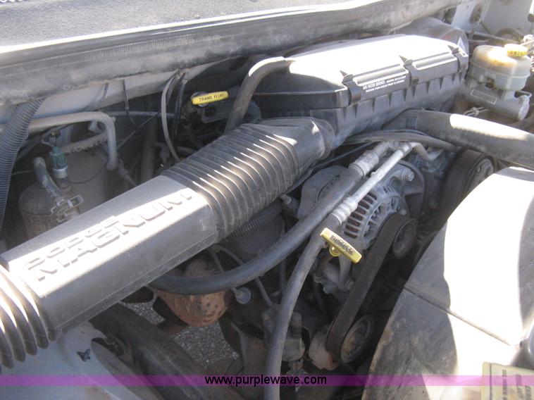 image for item E2882 2001 Dodge Ram 1500 pickup truck
