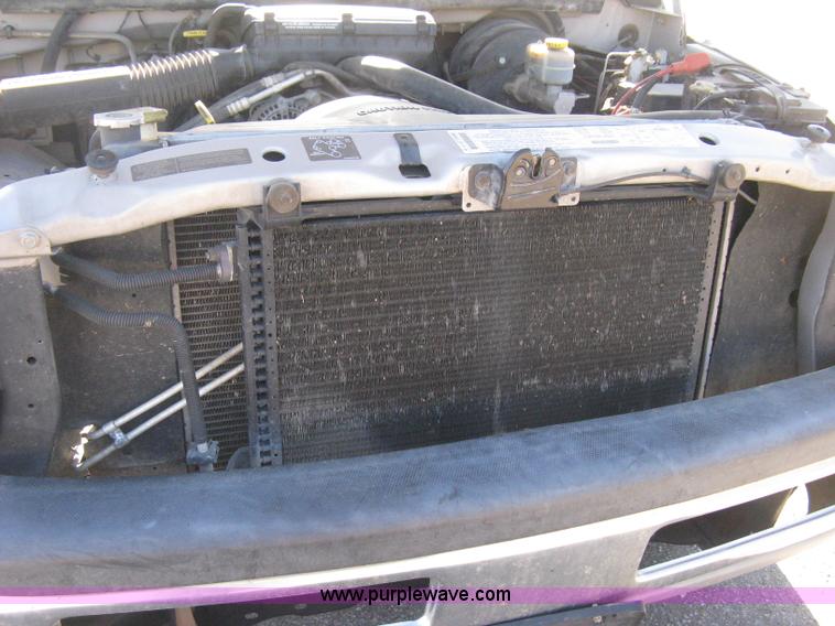 image for item E2882 2001 Dodge Ram 1500 pickup truck