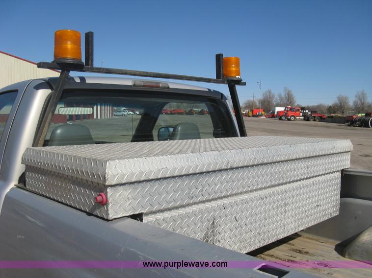 image for item E2882 2001 Dodge Ram 1500 pickup truck