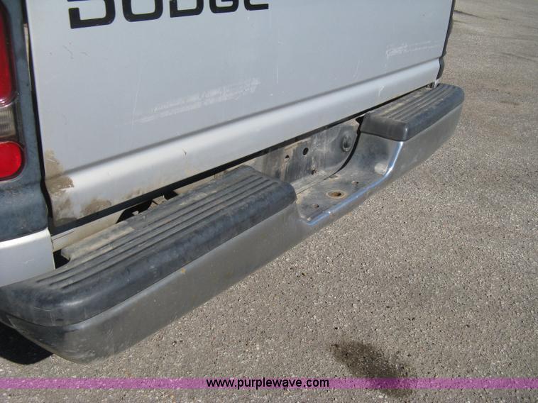 image for item E2882 2001 Dodge Ram 1500 pickup truck