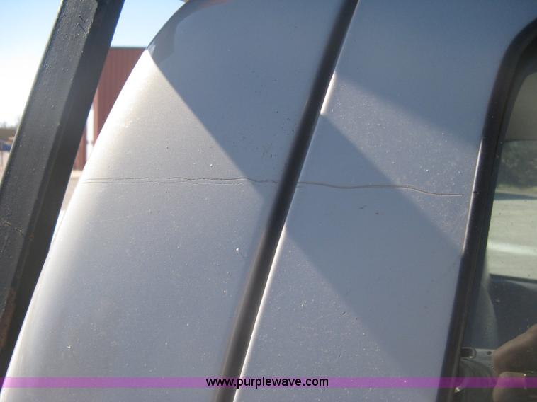 image for item E2882 2001 Dodge Ram 1500 pickup truck