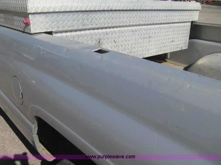 image for item E2882 2001 Dodge Ram 1500 pickup truck