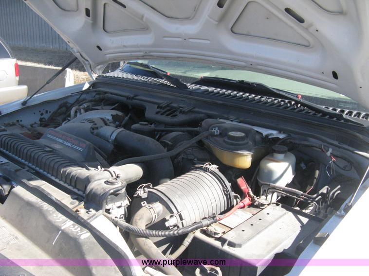 image for item E2883 2006 Ford F250 Super Duty XL pickup truck