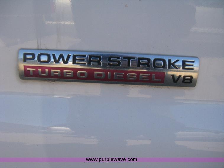 image for item E2883 2006 Ford F250 Super Duty XL pickup truck