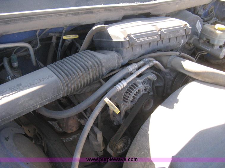 image for item E2886 2001 Dodge Ram 1500 pickup truck