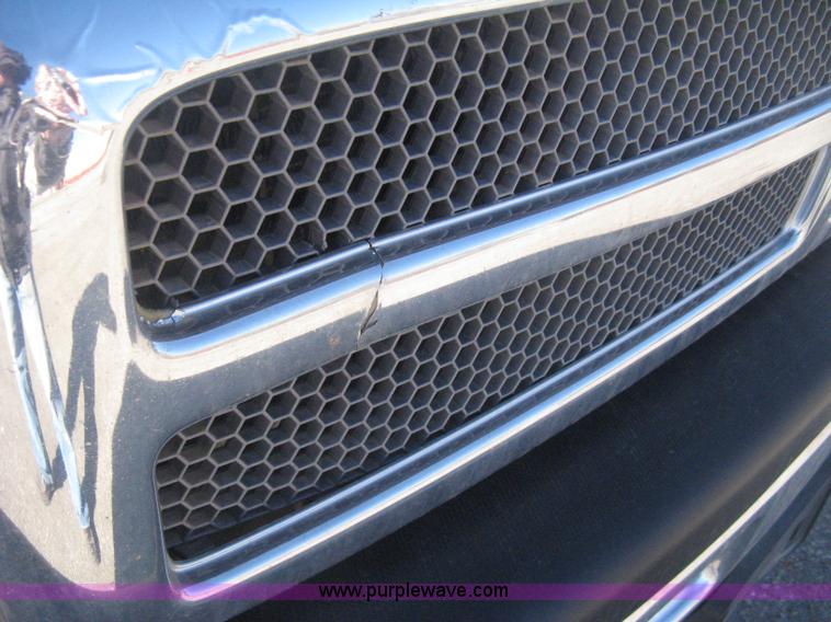 image for item E2886 2001 Dodge Ram 1500 pickup truck