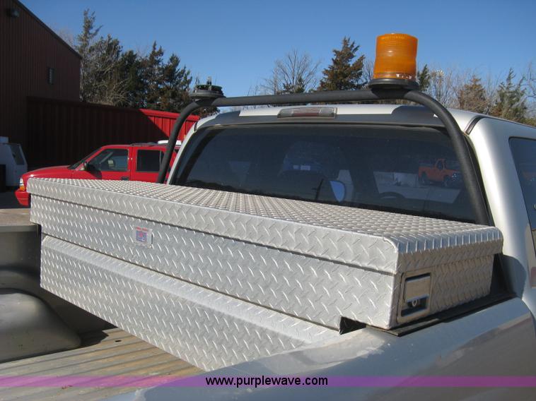 image for item E2887 2001 Dodge Ram 1500 Club Cab pickup truck