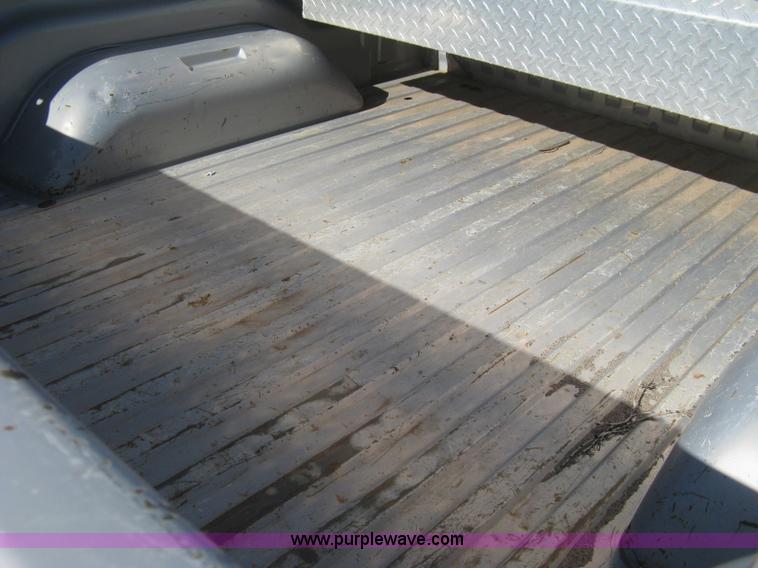 image for item E2887 2001 Dodge Ram 1500 Club Cab pickup truck