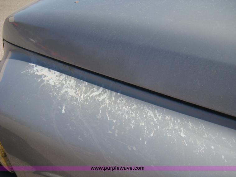 image for item E2887 2001 Dodge Ram 1500 Club Cab pickup truck