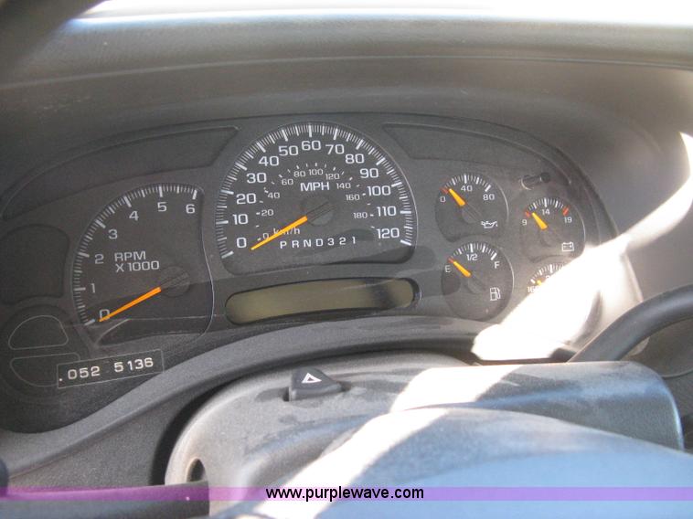 image for item E2889 2006 Chevrolet Silverado 1500 Ext. Cab pickup truck