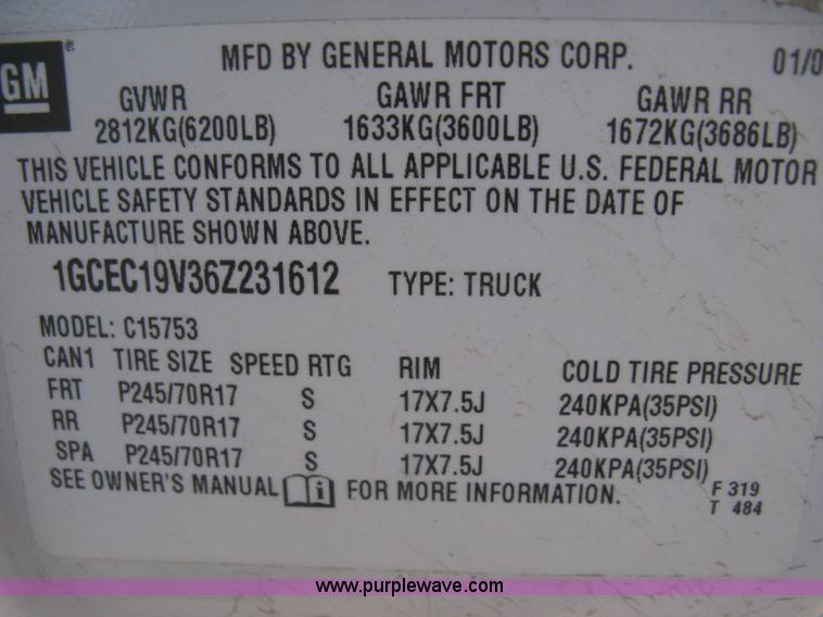 image for item E2889 2006 Chevrolet Silverado 1500 Ext. Cab pickup truck