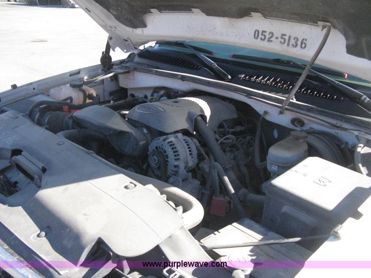 image for item E2889 2006 Chevrolet Silverado 1500 Ext. Cab pickup truck