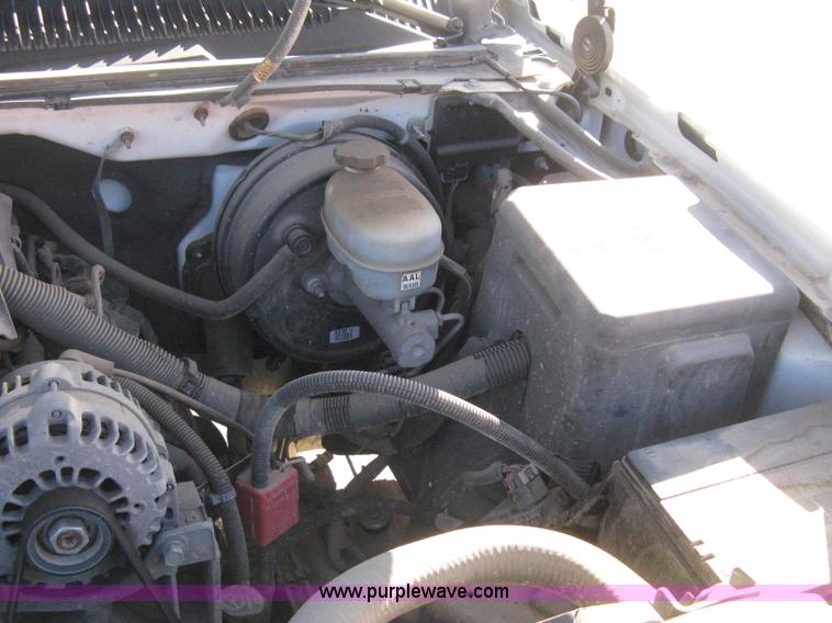 image for item E2889 2006 Chevrolet Silverado 1500 Ext. Cab pickup truck