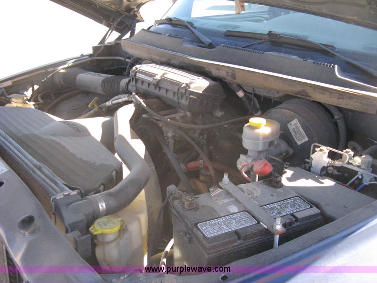 image for item E2890 2001 Dodge Ram 1500 pickup truck