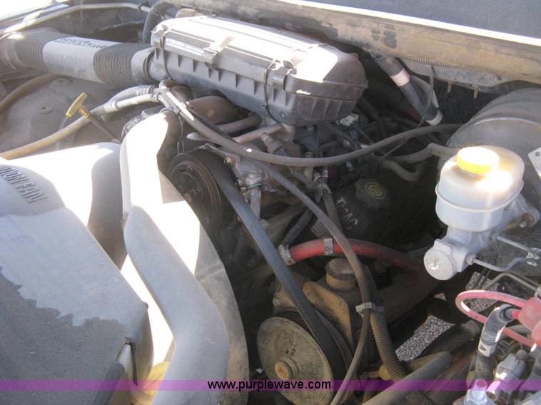 image for item E2890 2001 Dodge Ram 1500 pickup truck