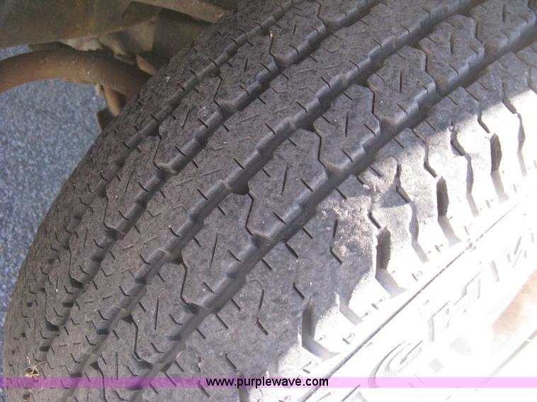 image for item E2890 2001 Dodge Ram 1500 pickup truck