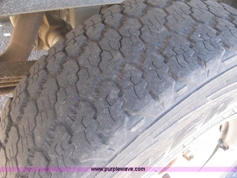 image for item E2890 2001 Dodge Ram 1500 pickup truck