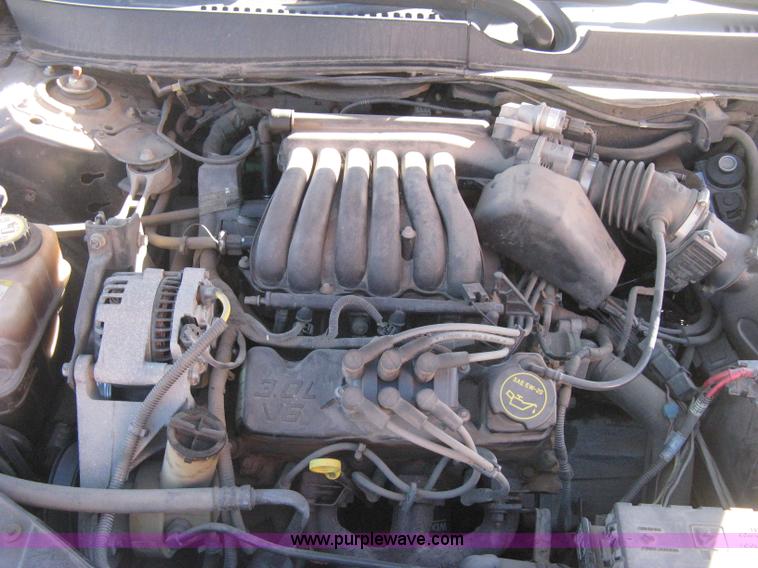 image for item E2892 2001 Ford Taurus LX