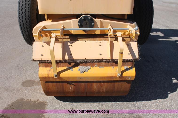 image for item E2896 1984 Ingram RS207 steel flat face roller