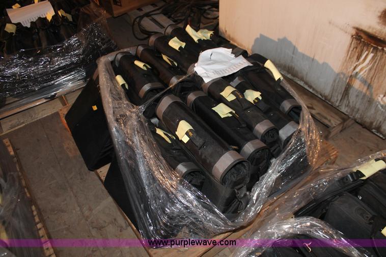 image for item E2904 (54) assorted laptop computers