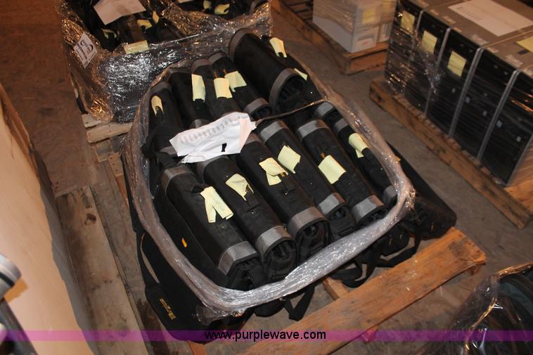 image for item E2904 (54) assorted laptop computers